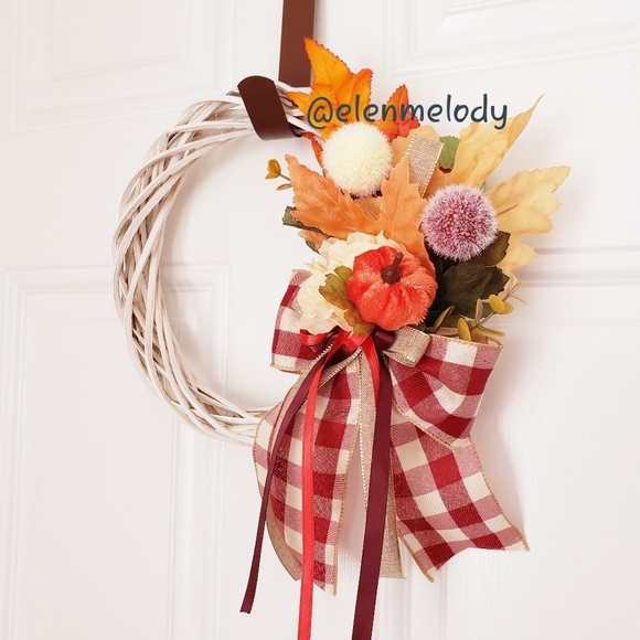 NEW Fall Handmade Wreath - Picture 2 of 7